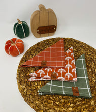 Load image into Gallery viewer, Greening From Ear to Ear