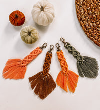 Load image into Gallery viewer, Diamond Fringe Keychain