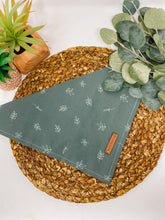 Load image into Gallery viewer, Forest Fern