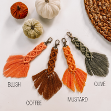 Load image into Gallery viewer, Diamond Fringe Keychain