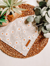 Load image into Gallery viewer, Flower Power