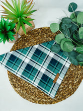 Load image into Gallery viewer, Irish Plaid