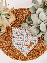 Load image into Gallery viewer, Unbe-Leaf-able