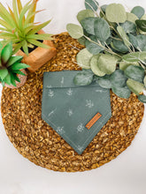 Load image into Gallery viewer, Forest Fern