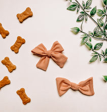 Load image into Gallery viewer, Blush Hair Bow