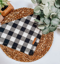 Load image into Gallery viewer, Bibbity Bobbity Boo