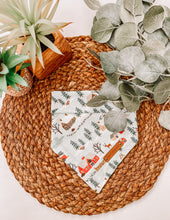 Load image into Gallery viewer, Christmas Cottage