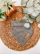 Load image into Gallery viewer, Tree Hugger