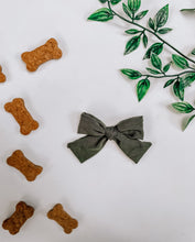 Load image into Gallery viewer, Autumn Sailor Bows