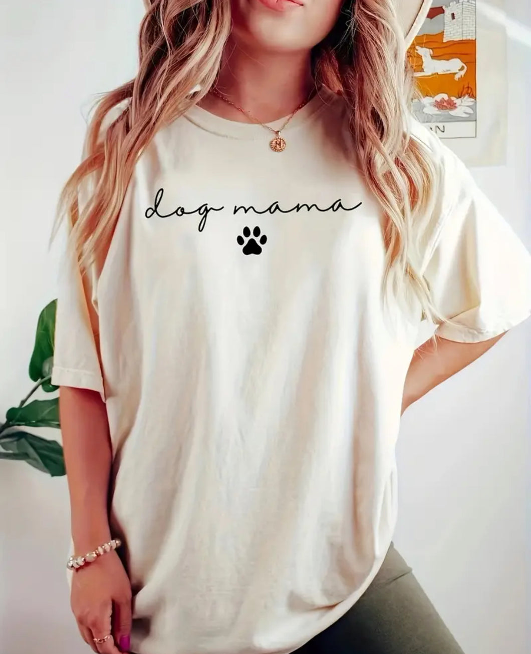 Dog Mama on Cream T Shirt