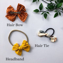 Load image into Gallery viewer, Simply White Hair Bow
