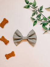 Load image into Gallery viewer, Simple Sage Bow TIe
