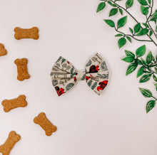 Load image into Gallery viewer, Forest Frolic Bow Tie
