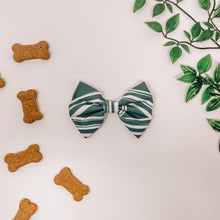 Load image into Gallery viewer, Emerald Island Bow Tie
