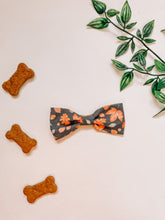 Load image into Gallery viewer, Leaf Me Alone Hair Bow
